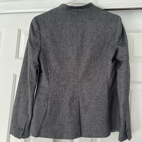 Blazer - Picture 2 of 5